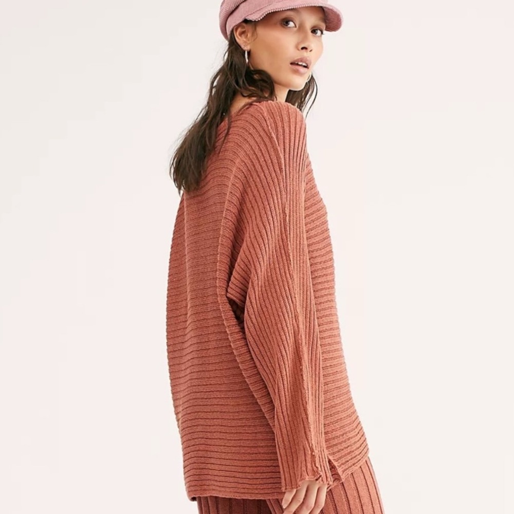 NWT Free People Beach Imogene Oversized Knit Tunic‎ Sweater Top Large Relaxed - Picture 2 of 8